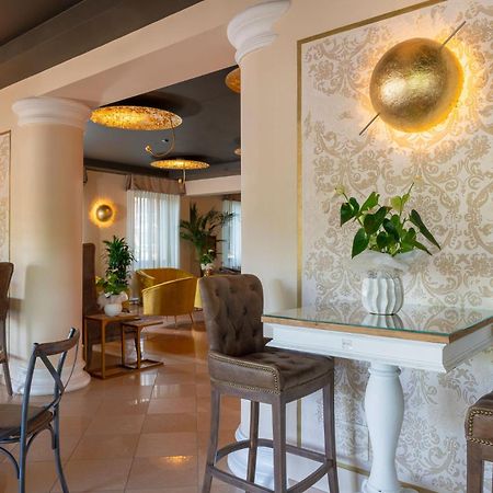 Hotel Mazzanti Milano Marittima Exteriör bild