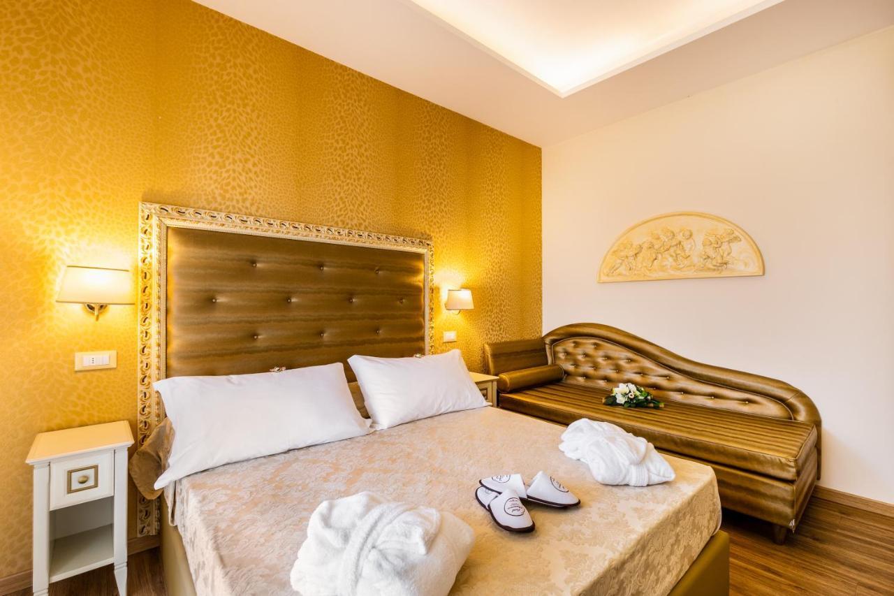 Hotel Mazzanti Milano Marittima Exteriör bild