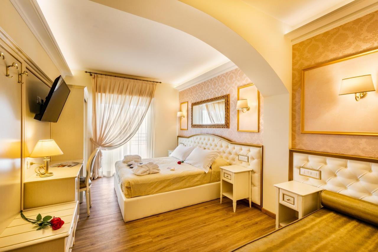 Hotel Mazzanti Milano Marittima Exteriör bild